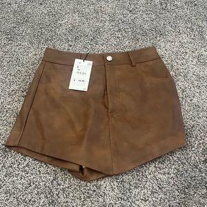 NWT Zara Skort